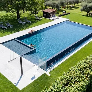 https://agriturismo-ca-del-lago.it-lombardy.com