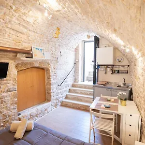 Piccola Pietra Bianca Guest house