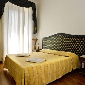 https://sole-e-luna-rome.it-romehotels.com